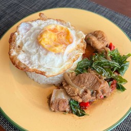 ข้าวกะเพราหมูตุ๋น(ไม่รวมไข่)