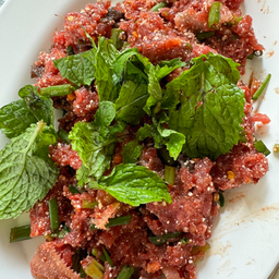 ก้อยดิบขม