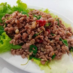 กะเพราหมูสับ