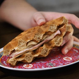 วาฟเฟิลแฮมชีส