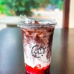 นมสดสตรอเบอร์รี่โกโก้ Cocoa Strawberry Milk