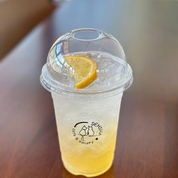 น้ำผึ้งมะนาวโซดา Honey Lemon Soda