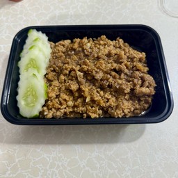 หมูสับกระเทียม (กับข้าว)