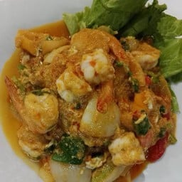 กุ้งผัดผงกะหรี่