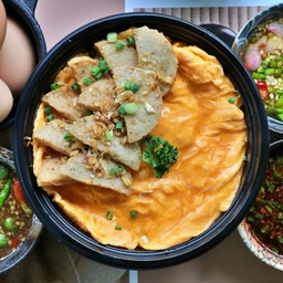 ข้าวไข่ข้น-หมูยอทอดกระเทียม