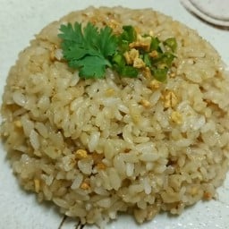 ข้าวผัดปลาแซลมอน