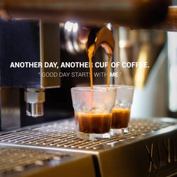 ชาไทย ร้อน  (ไม่หวาน)