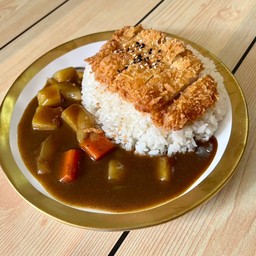 ข้าวราดแกงกะหรี่ + หมูทงคัตสึ