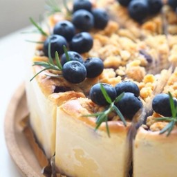Blueberry Crumble Cheese