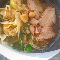 บะหมี่+เกี้ยวกุ้ง+หมูแดง