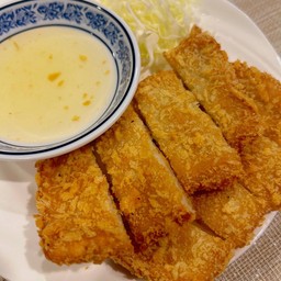 ปลาชุบเกล็ดขนมปังทอด