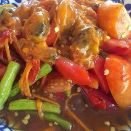 ตำหอยดอง