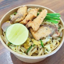 D. ผัดไทปลา