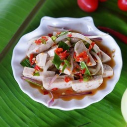 Spicy Vietnamese Sausage Salad