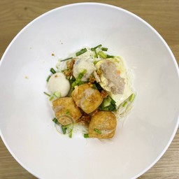 ก๋วยเตี๋ยวแคะ