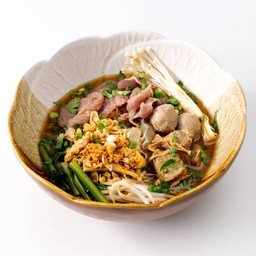 ก๋วยเตี๋ยว เนื้อบูรพาฯยกพล