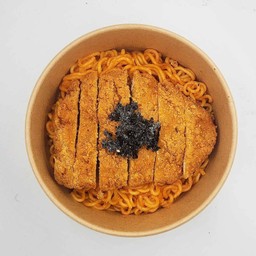 [อร่อยซ่ากับโค้ก] มาม่าไก่กรอบ +  โค้ก ออริจินัล (ขวด) 
