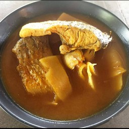 แกงส้มปลากระพงหน่อไม้