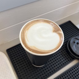 HOT MOCHA (มอคค่าร้อน)