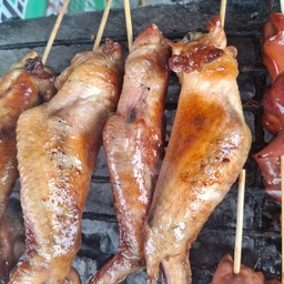ปีกไก่ย่าง