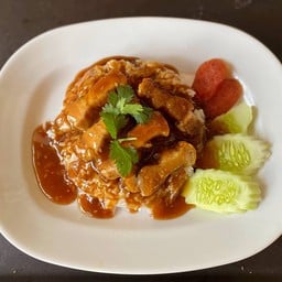 ข้าวหมูกรอบ