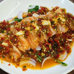 แซลมอนแซ่บซีฟู้ด