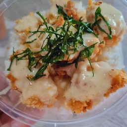 ข้าวไก่กรอบ ครีมซอสมะนาว