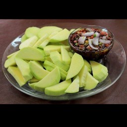 มะม่วงเปรี้ยวว+น้ำปลาหวาน