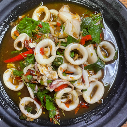 กะเพราปลาหมึก/กับข้าว