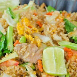 ข้าวผัดไก่
