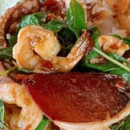 กระเพรารวมทะเล