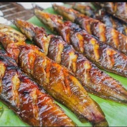 ปลาดุกย่างมีเเจ๋วแถมฟรี