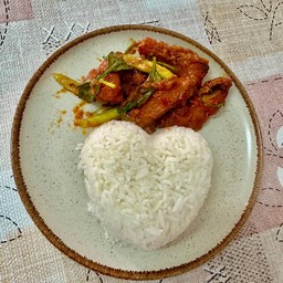 ข้าวฉู่ฉี่ปลาทับทิม