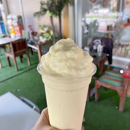 สับปะรดปั่นนมสด