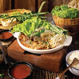 หม้อดินร้อนต้มแซ่บ