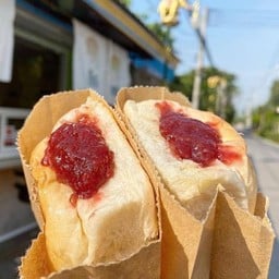 ขนมปังปิ้ง หนองผา