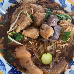 Stewed Chicken Noodles Buffet
