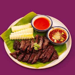 เนื้อแดดเดียวทอดน้ำปลา - Fried Sun-dried beef