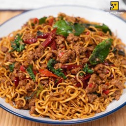 ผัดกะเพรามาม่า