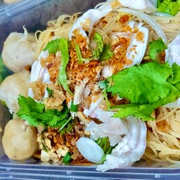 หมี่คลุก-ลูกชิ้น+ไก่ฉีก
