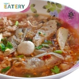 ก่วยเตี๋ยวต้มยำ (เล้ง ก๋วยเตี๋ยวหมูต้มยำ)
