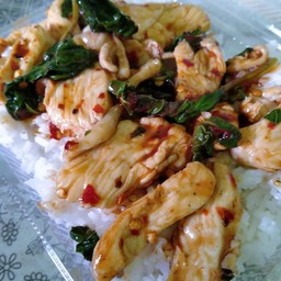 ข้าวกะเพราไก่