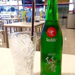 น้ำโออิชิขวดแก้ว