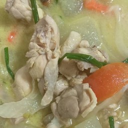 ไก่ต้มกะทิใส่ฟัก