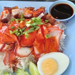 ข้าวหมูแดง + หมูกรอบ
