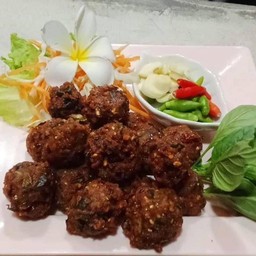 ลาบหมูทอด