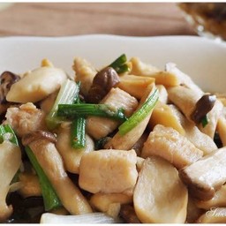 ผัดเห็ดกับหมู