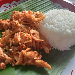 ข้าวหมูทอดกระเทียม