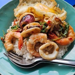 ป้าทีป อาหารป่าโค้งดารา