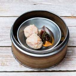 47. กุ้งเด้ง-ไข่เยี่ยวม้า